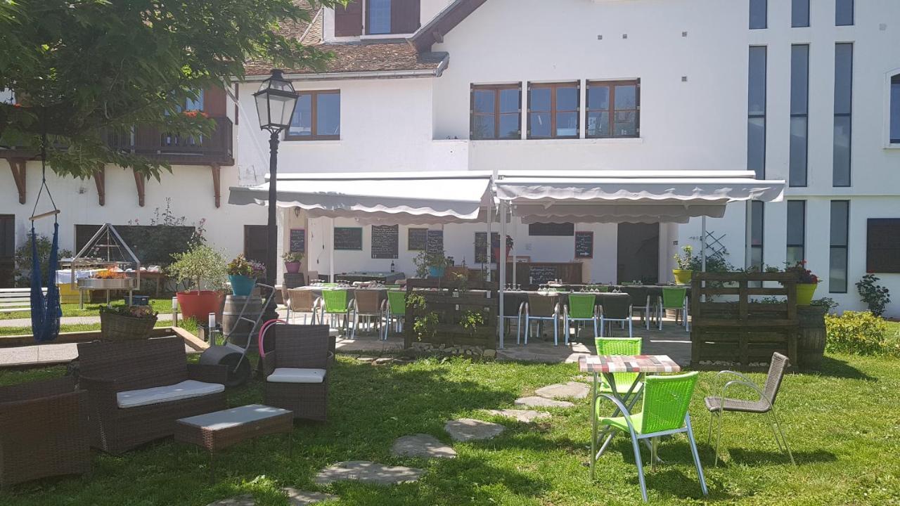 Hotel Restaurant Le Traineau Clelles Exteriér fotografie